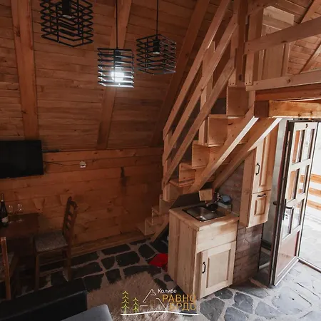 Kolibe Ravno Brdo בית נופש Ljubis