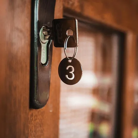 Kolibe Ravno Brdo Ljubis