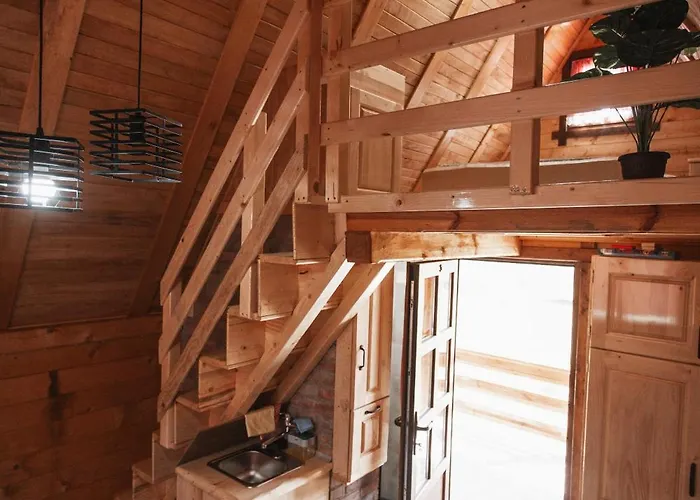 Feriehus Kolibe Ravno Brdo *