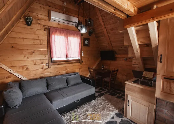 Kolibe Ravno Brdo Ljubis