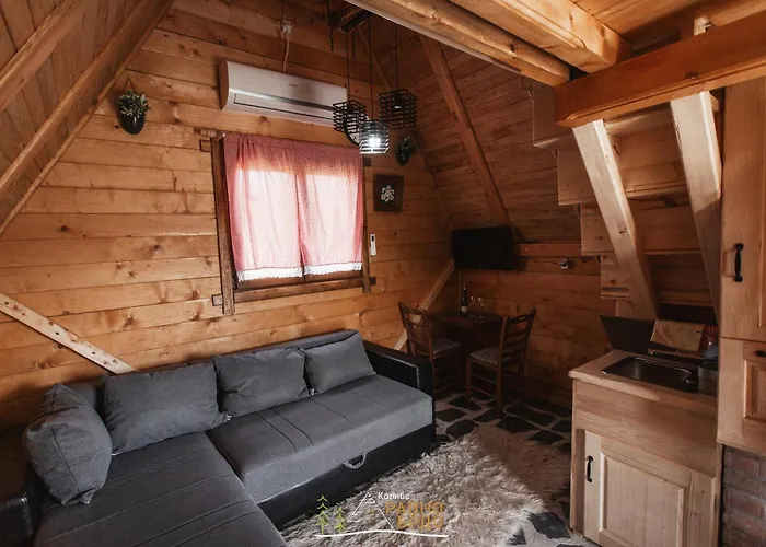 Kolibe Ravno Brdo * Ljubis