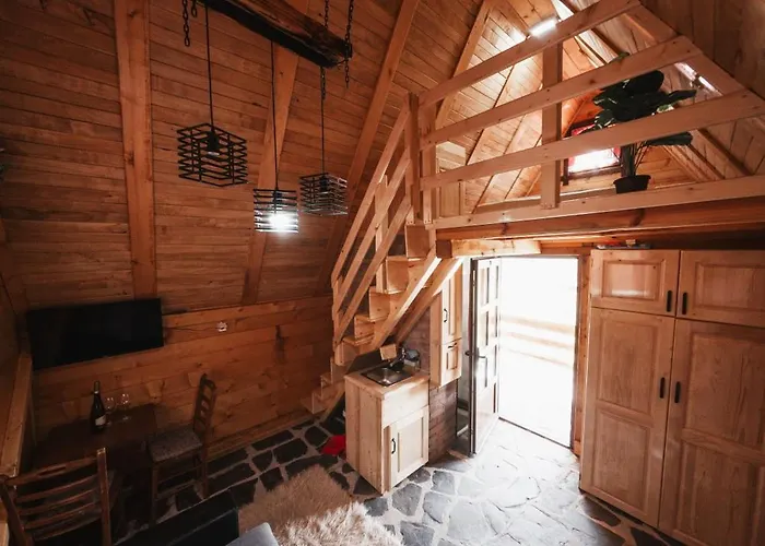 Feriehus Kolibe Ravno Brdo *