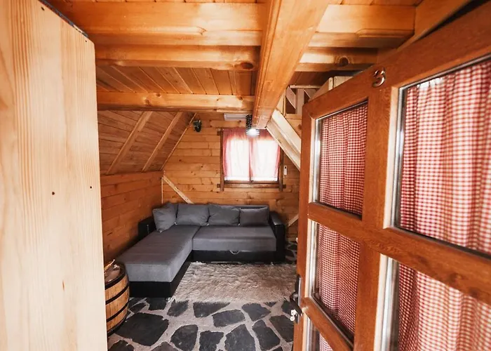 Feriehus Kolibe Ravno Brdo *