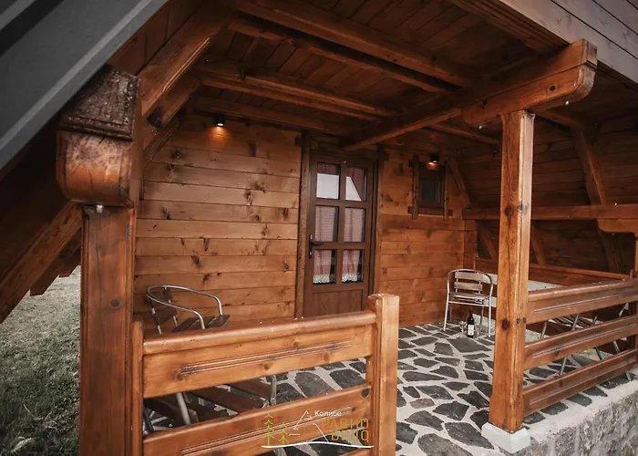 Kolibe Ravno Brdo Ljubis