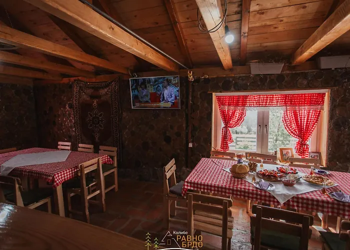 Kolibe Ravno Brdo * Ljubis